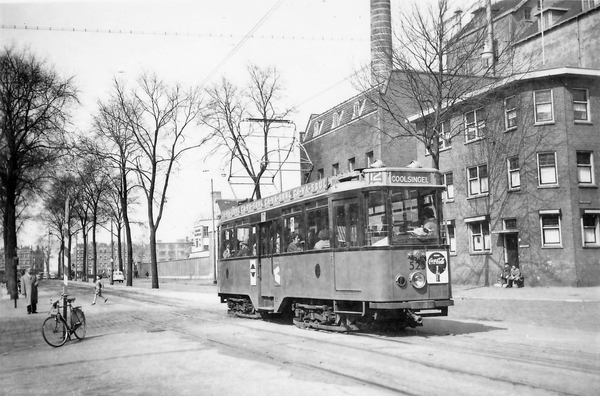 525, lijn 12, Oranjeboomstraat, 15-4-1958 (E.J. Bouwman)