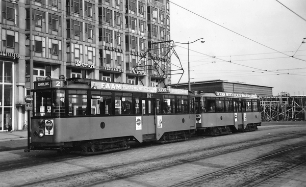 534, lijn 2, Stationsplein, 28-5-1955 (J.A. Bonthuis)