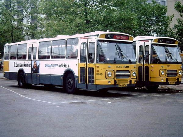 8965+1280 Leiden station