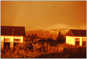 onze `bungalo` met regenboog