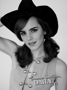 Emma Watson - Nieuw Elle8