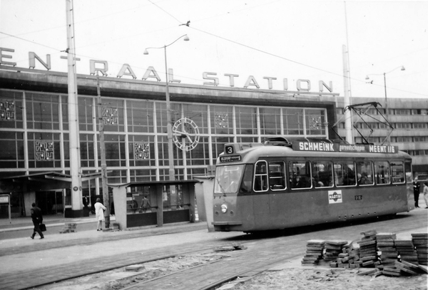 5, lijn 3, Stationsplein, 11-9-1967 (H. Kaper)