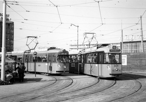 351, lijn 3, Stationsplein, 10-10-1965 (foto J. Oerlemans)
