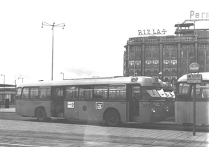 Bus 523, lijn 33, Stationsplein, 1959 (Verz. C.-H. Brizard)
