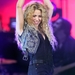 Shakira_at_the_T-Mobil_public_promo_concert_in_Bryant_Park__NYC_0