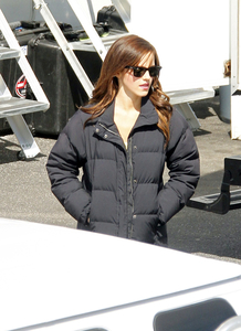 912686743_EmmaWatson_OnTheBlingRingSet_LosAngeles03271214_123_366