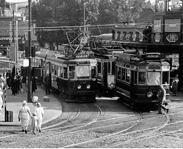 Leiden Station 1936