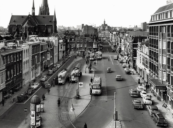 1964 - Stationsweg, gezien vanuit het station Hollandse Spoor