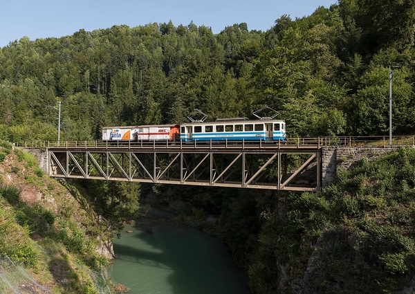MOB (Montreux-Berner Oberland-Bahn) tussen Rossinière en La Tine