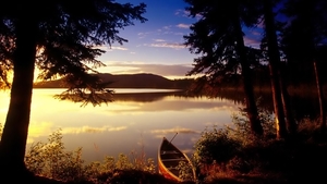 Fantastic_view_of_the_lake_netbook_laptops_wallpapers
