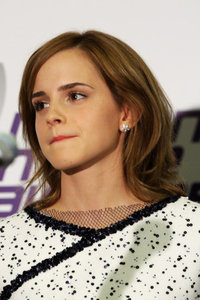 Emma+Watson+National+Movie+Awards+2010+Winners+fNrWBDHOHlfl