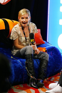 Emma+Watson+Nickelodeon+Kids+Choice+Awards+C2zjFCfHod0l