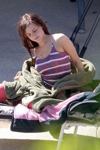 EMMA-WATSON-on-the-Set-of-The-Bling-Ring-in-Los-Angeles-3-535x802
