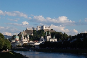 1  Salzburg  _zicht op Festungsberg