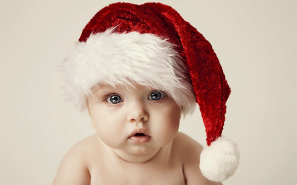 bild-von-baby-mit-weihnachtsmutze-auf-dem-kopf-hd-weihnachten-hin