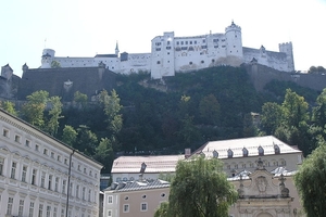 2f Festung Hohensalzburg  _van bij Schloss  Mirabell
