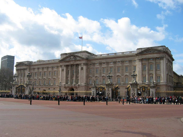 London,_Buckingham_Palace