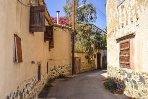 old-houses-2903394_960_720