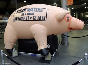 2017.11.08 'ROGER WATERS Us & Them TOUR  ANTWERP 11-12.05.2018 (1