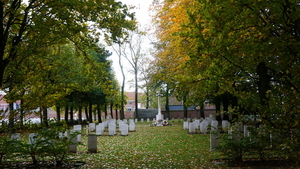 Roeselare-oud Kerkhof-Milit.-10-11-2017-19