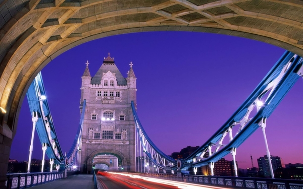 Tower_Bridge_iconic_symbol_of_London_England