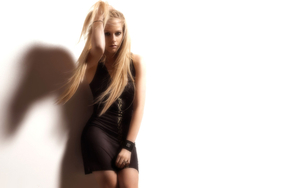 Avril_Lavigne_-_Sexy_Wallpapers_041