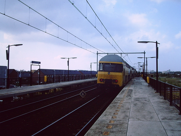 NS DDM Almere station Parkwijk