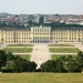 4 Schloss Schonbrunn _slot en stad vanaf  Gloriette