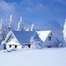 hd-winter-wallpaper-met-een-huis-bedekt-met-sneeuw-achtergrond-sn