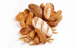 hd-brood-achtergrond-met-verschillende-soorten-brood-en-een-brood