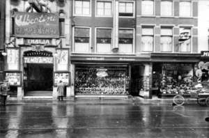 1930 - Boekhorststraat, Links Theater Thalia