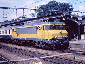 NS 1619 Apeldoorn station