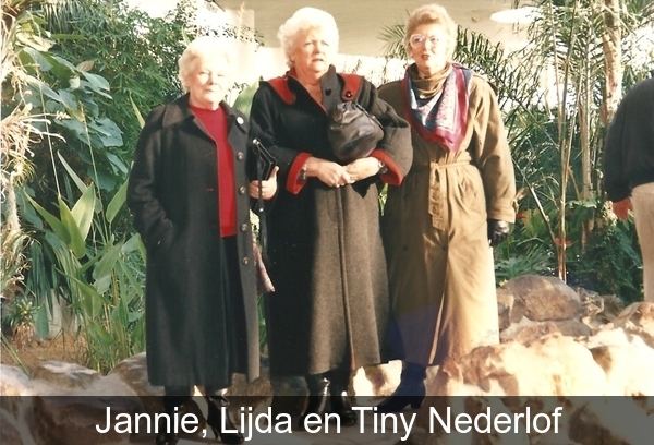 drie zusjes: Jannie, Lijda en Tiny Nederlof