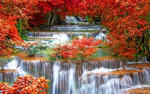 kanchanaburi-waterfall-in-autumn_416