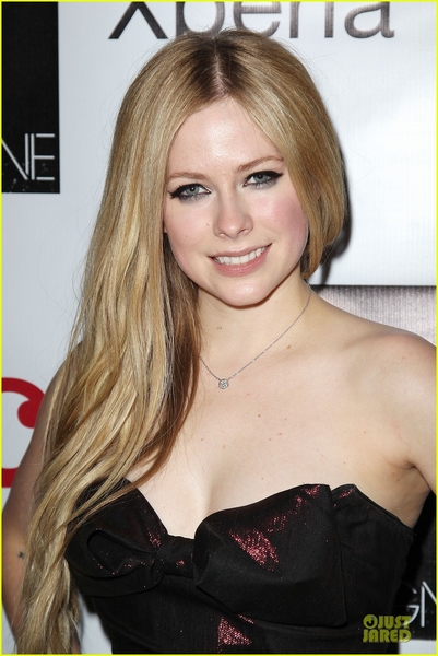 avril-lavigne-self-titled-record-release-party-17