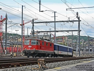 In Zwitserland bestaat een speciale wagon voor gedetineerden verv