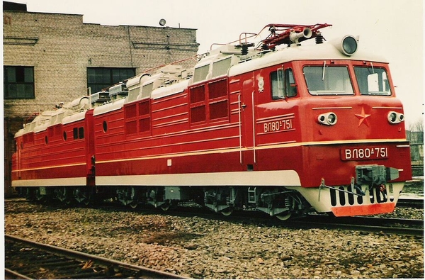 VL80A-751 in Novocherkassk, Rusland 2012.