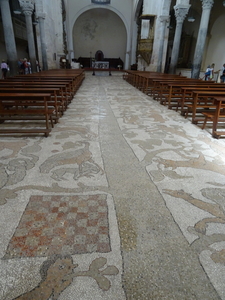 2C Otranto _152_kathedraal met mozaieken