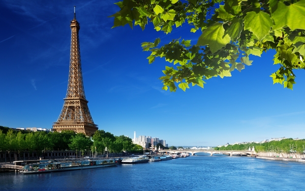 Eiffel-tower-wallpaper-photos-hd-wallpapers