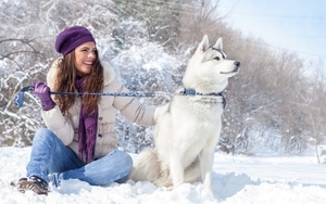 dog-girl-snow-winter-leash