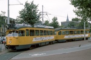 Een 1300 met een 2100 in de keerdriehoek Delft Station