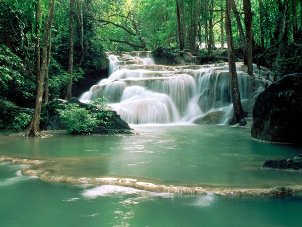 kao-pun-temple-waterfalls-kanchanaburi-region-thailand-desktop-fr