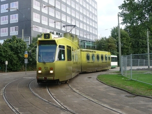 727 DUIKBOOT-TRAM kom werken bij de RET (2010)