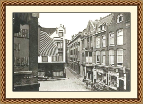 Kettingstraat 5, 7, 9 en 11 gezien van de Gortstraat-Achterom