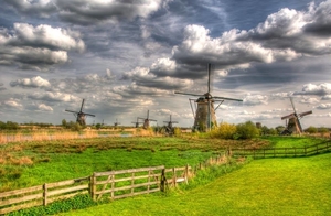 windmillsKinderdijk07