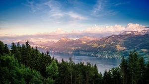 Switzerland-Lake-Zurich-lake-forest-trees-mountains-clouds_2560x1