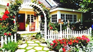 unique-backyard-ideas-to-steal-for-your-house-landscaping-design