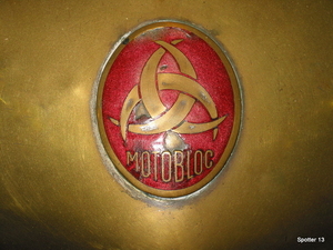 Embleem van de Motobloc