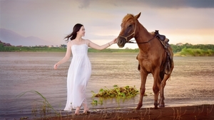 White-dress-Asian-girl-and-horse-1920x1080