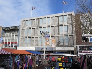 Vroom & Dreesmann, Grote Markt 21 te Groningen